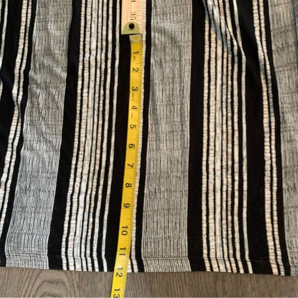 Bobeau Dress Women Medium Black White Sleeveless Elastic Waist Faux Wrap Maxi. - Picture 15 of 15